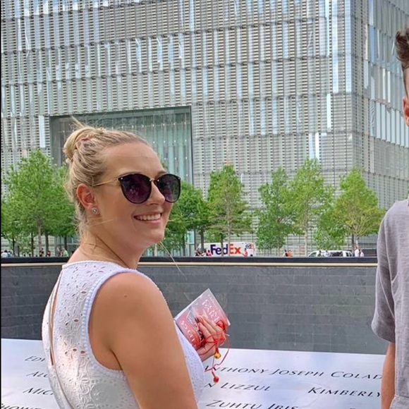 Meet your Posher, Pauline - Picture 1 of 1